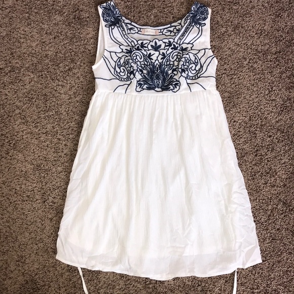 Altar’d State Dress - Picture 1 of 2